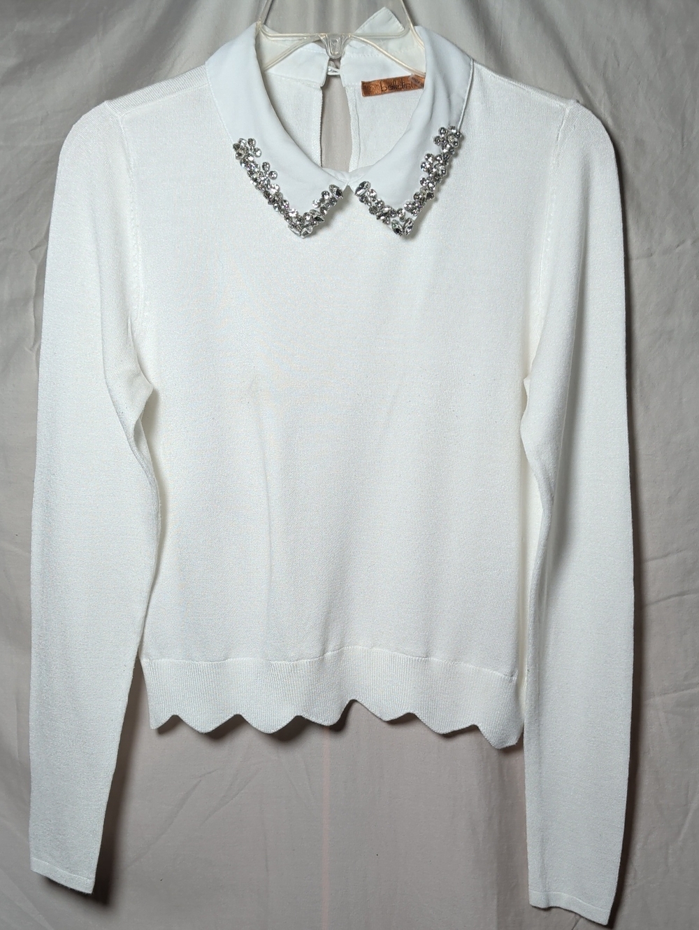 Bellini White Long-Sleeve Sweater with Jeweled Pointed Collar Elegant And Rich